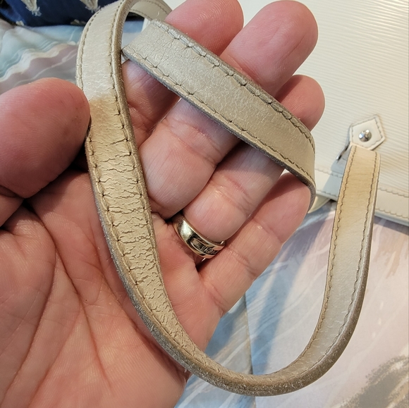 Louis Vuitton Ivory Epi Madeline Leather Handbag PM - Picture 6 of 12